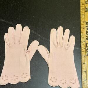 Vintage 50s Pink Cotton Gloves Scallop Daisy Eyelet Duchess Size 6